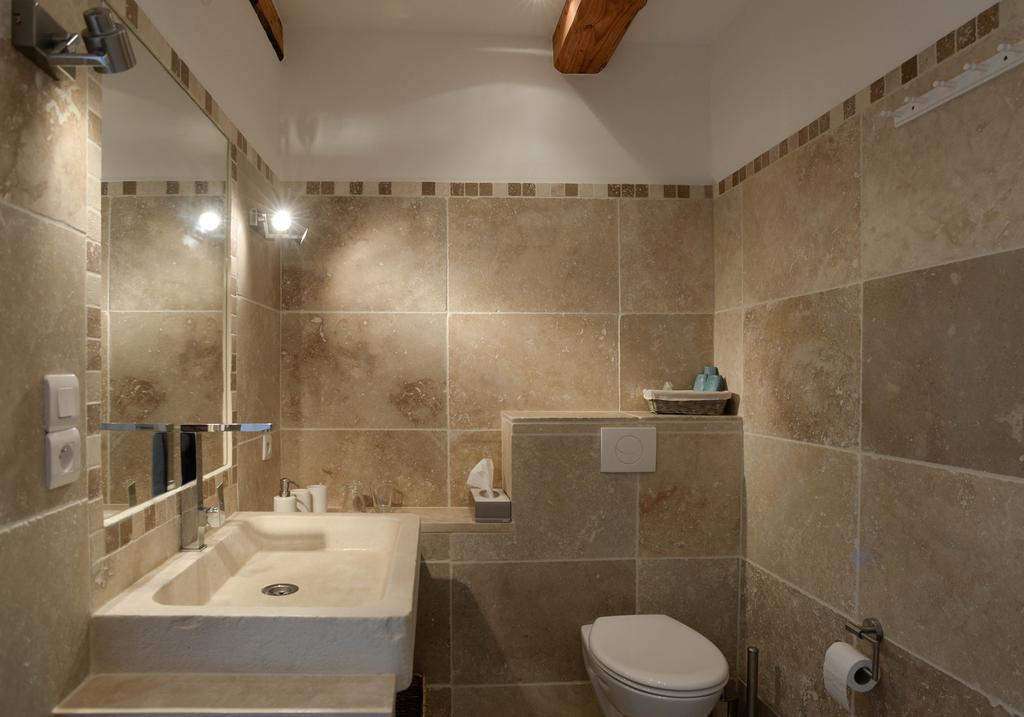 مبيت وإفطار Le Pegue Le Mas De La Fontaine الغرفة الصورة